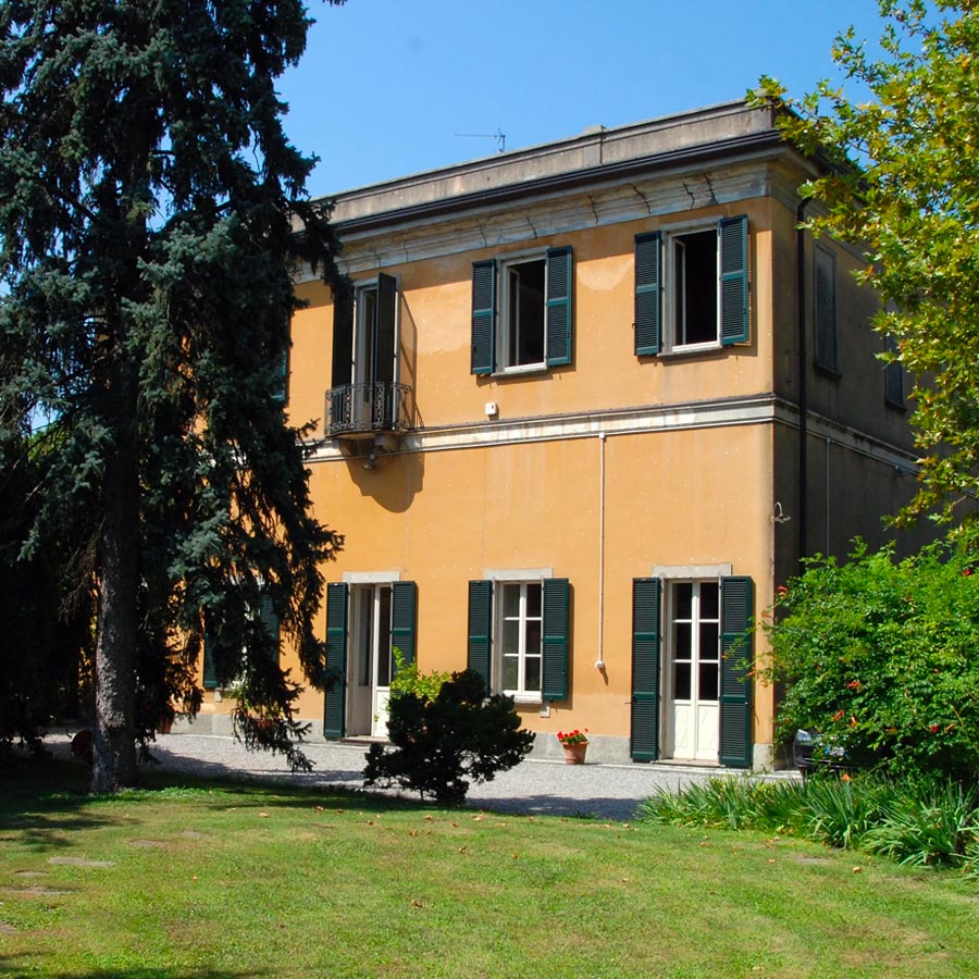 villa-bellingardi-eupilio-front